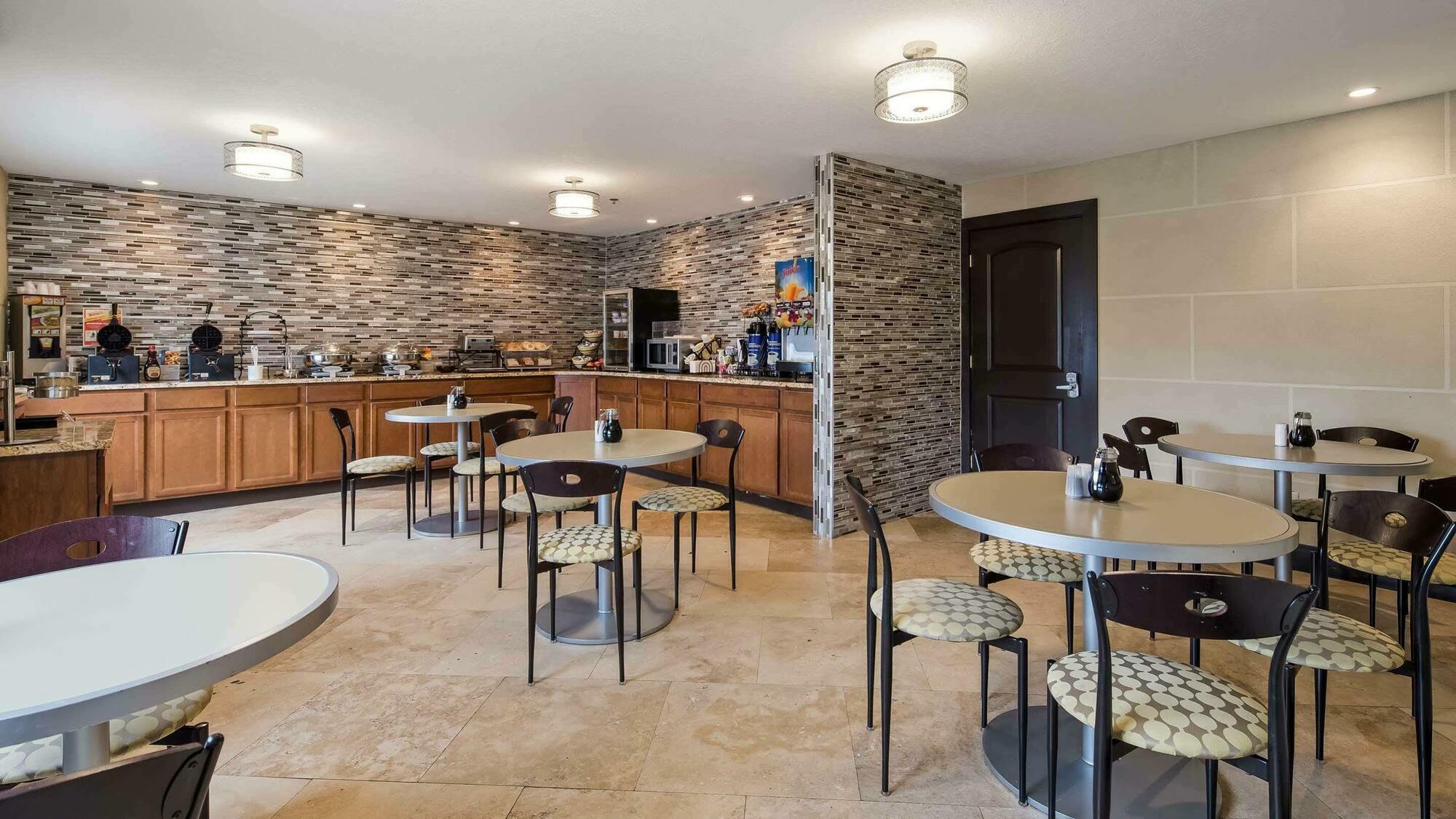 Best Western Norwalk Buitenkant foto